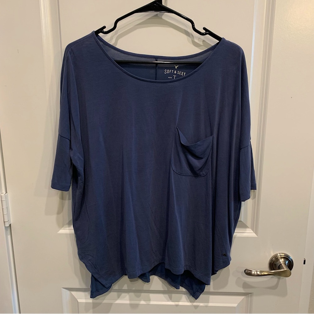 American Eagle Outfitters Soft & Sexy Navy Blue Short Sleeve Pocket Tee